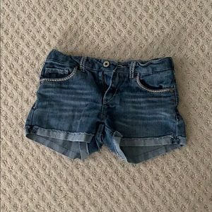 girls levi’s jean shorts